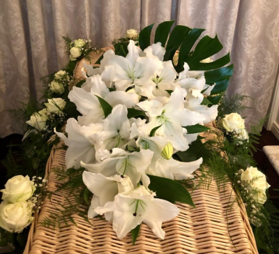 Lily Hand Tie - Sympathy flowers are a beautiful way to let someone know that you are thinking of them at a sad time.

This all lily hand-tied bouquet is created by professional, qualified, local florists, Emma and her team. The talented florists at Flowers of Kidderminster add a touch of style to every bouquet, which is put together by hand, from scratch.

Almost what you're after? We can tailor any bouquet to your needs and budget. Want to incorporate their favourite colours? Do you want to adapt the style to your needs and budget? All colours, styles and budgets can all be catered for.

All flowers are subject to availability. Substitutes may be used but your bouquet will always look beautiful!

Order by 2pm for same day delivery. Also available to order for a day of your choice.